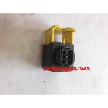 CONNETTORE PER FANALE 12 LED ANTERIORE SCANIA R 